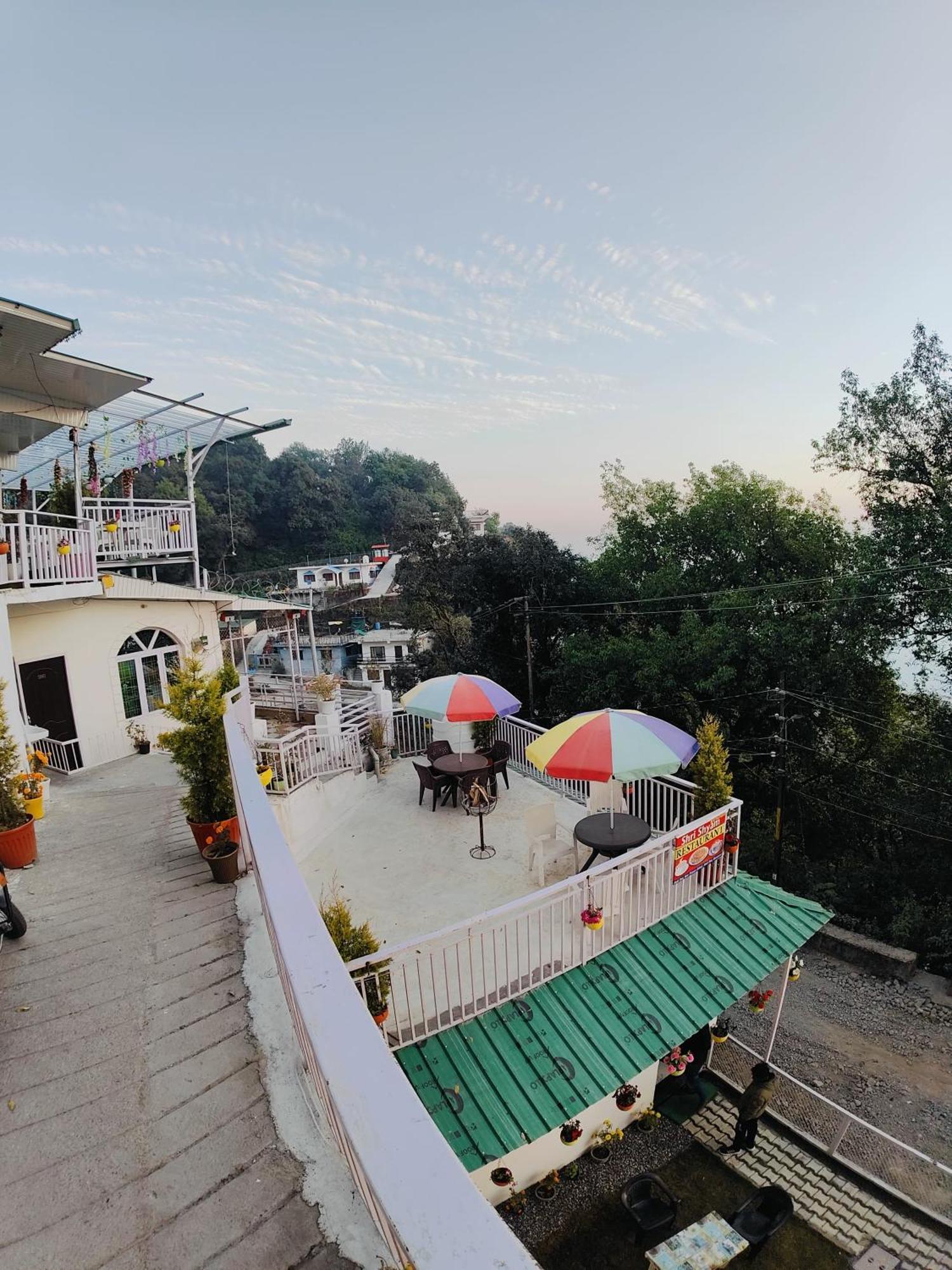 Golden Oak Villa Mussoorie Exterior photo